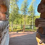 Villa Karhunkelo - Sis 2 Kpl Hissilippuja