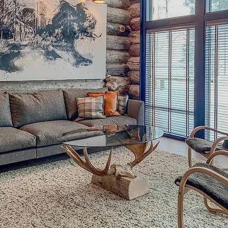 Karhunkelo - Sis 2 Kpl Hissilippuja Вилла