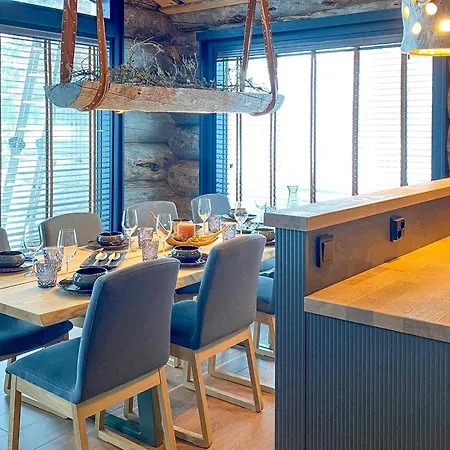 Karhunkelo - Sis 2 Kpl Hissilippuja